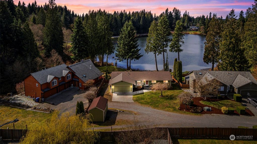 Photo of 306 Noble Place, Granite Falls, WA 98252 (MLS # 2049563)