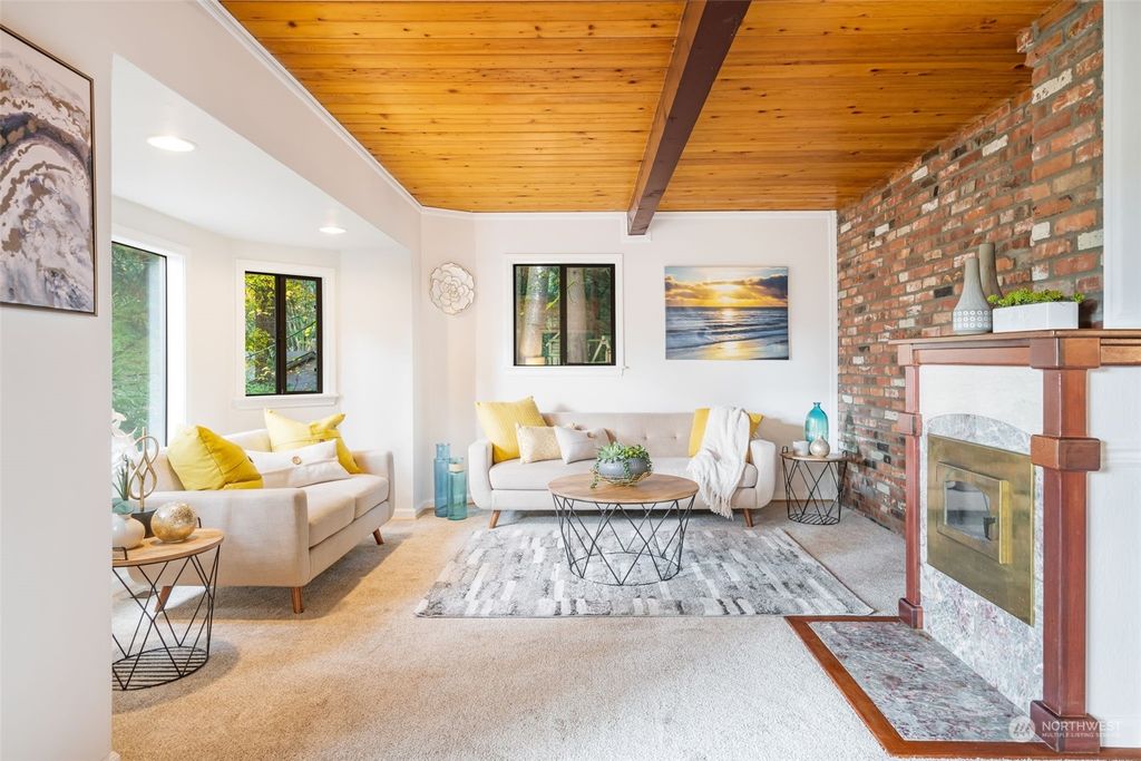 Photo of 7313 216th Avenue NE, Redmond, WA 98053 (MLS # 2177709)