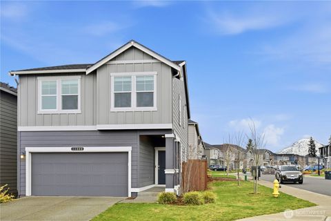 Photo of 11002 Emmons Court E, Puyallup, WA 98374 (MLS # 2469602)