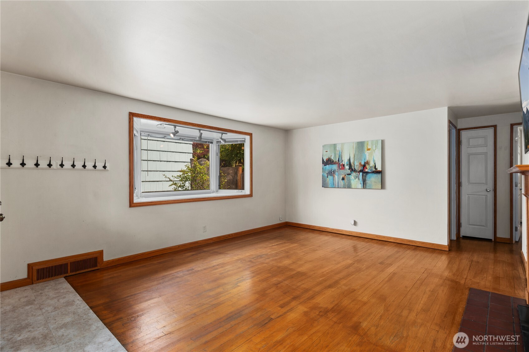 17036 14th Avenue NE