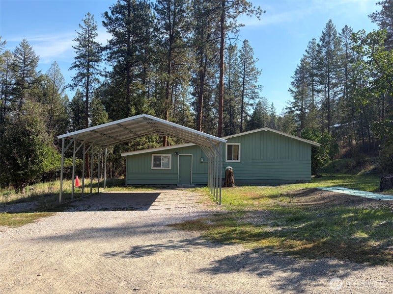 13 Pine Grove Street