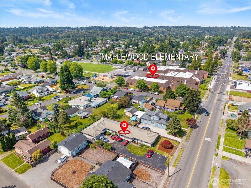 1010 W Pioneer