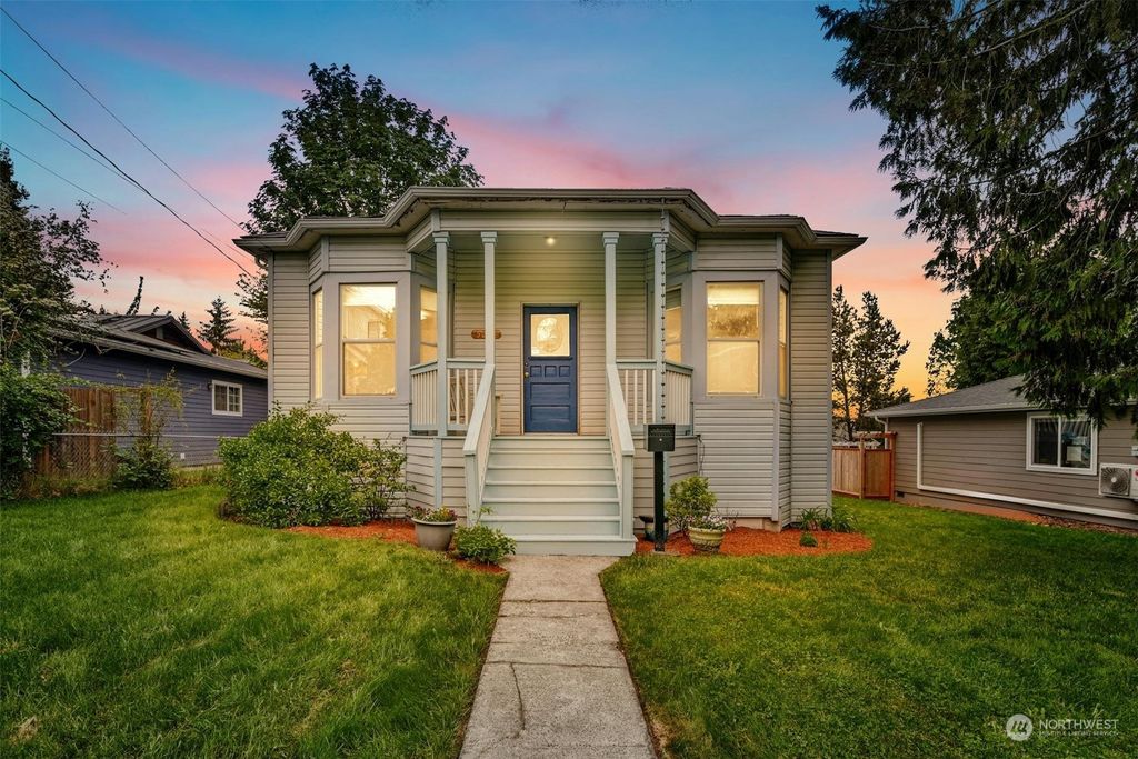 Photo of 5212 S Mayflower Street, Seattle, WA 98118 (MLS # 2236946)