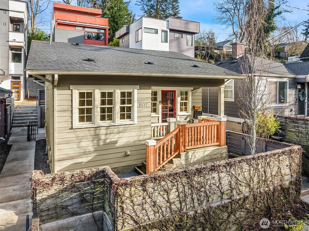 Photo of 2572 3rd Avenue W, Seattle, WA 98119 (MLS # 2467320)