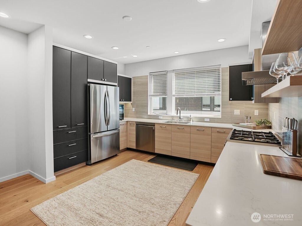 Photo of 17338 Bothell Way Way NE #E, Bothell, WA 98011 (MLS # 2424476)