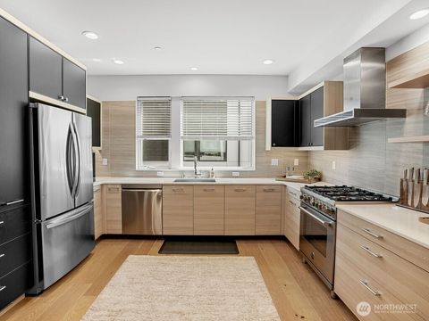 Photo of 17338 Bothell Way Way NE #E, Bothell, WA 98011 (MLS # 2424476)