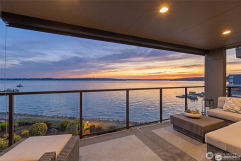Photo of 827 Lake Street S #207, Kirkland, WA 98033 (MLS # 2573332)