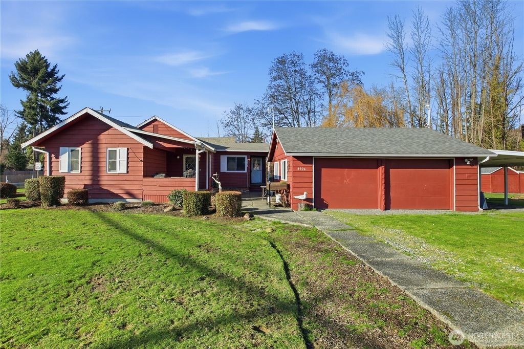 Photo of 4904 S 122nd Street, Tukwila, WA 98178 (MLS # 2469398)