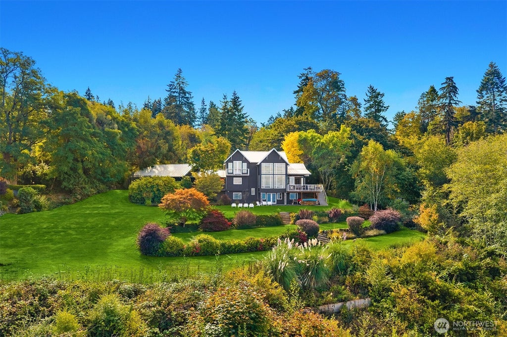Photo of 12020 SW Cedarhurst Road, Vashon, WA 98070 (MLS # 2590173)