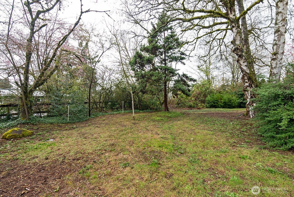 Photo of 700 Reiten Road, Kent, WA 98030 (MLS # 2559679)