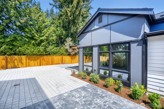13024 Corliss Avenue N, Seattle