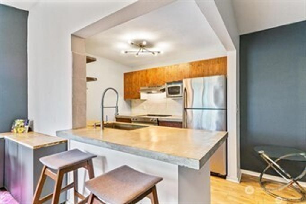 listing image 9368554249546361658