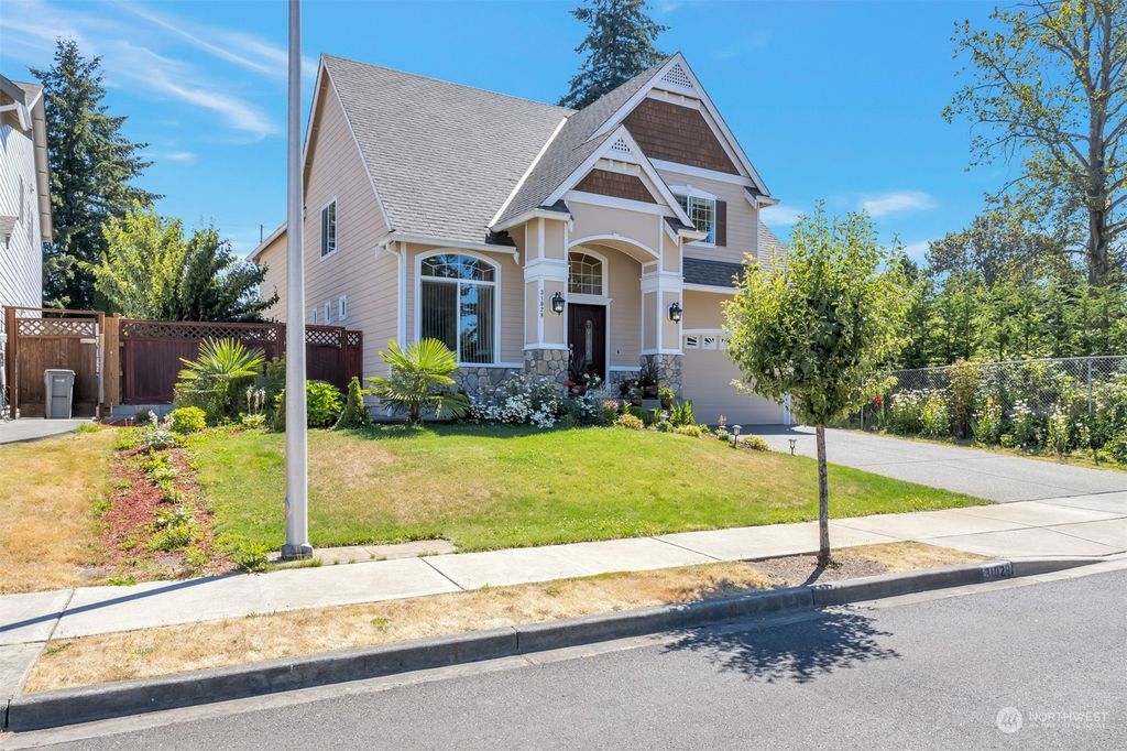 Photo of 31028 7th Place S, Federal Way, WA 98003 (MLS # 2041849)