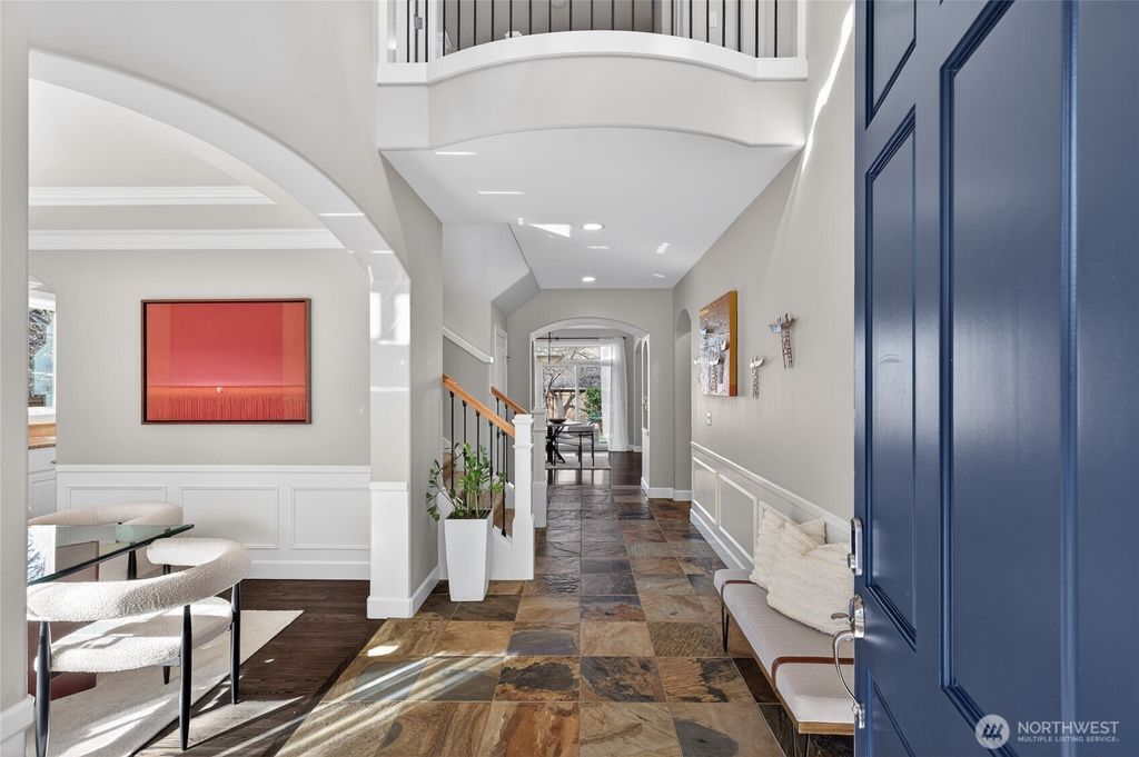 Photo of 25902 NE 1st Place, Sammamish, WA 98074 (MLS # 2483900)