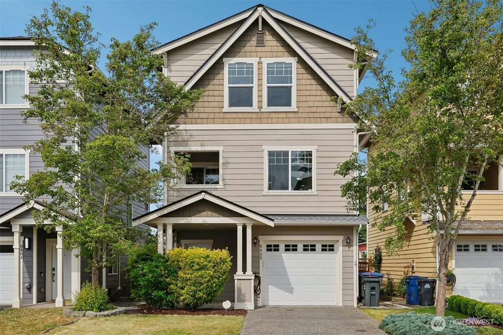 Photo of 8408 41st Drive NE, Marysville, WA 98270 (MLS # 2392694)