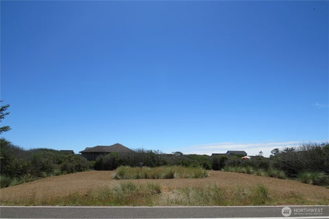 Photo of 1339 E Ocean Shores Boulevard SW, Ocean Shores, WA 98569 (MLS # 2548406)