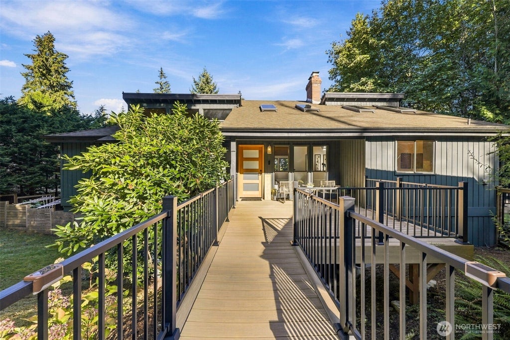 Photo of 21931 3rd Avenue SE, Bothell, WA 98021 (MLS # 2588287)
