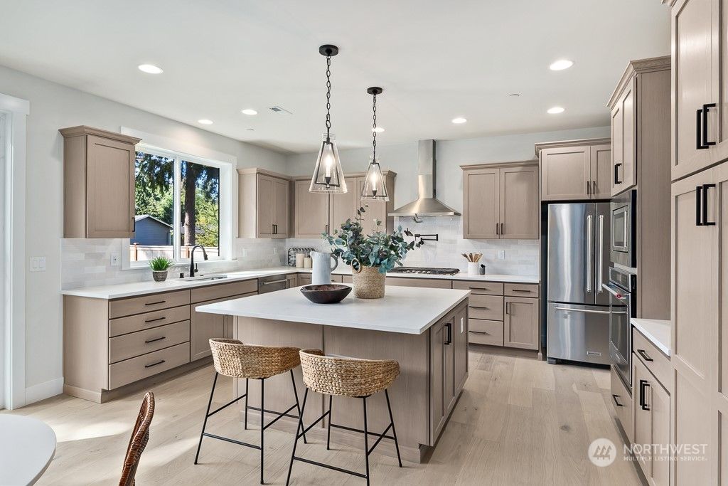 Photo of 12143 NE 170th Place, Bothell, WA 98011 (MLS # 2031292)