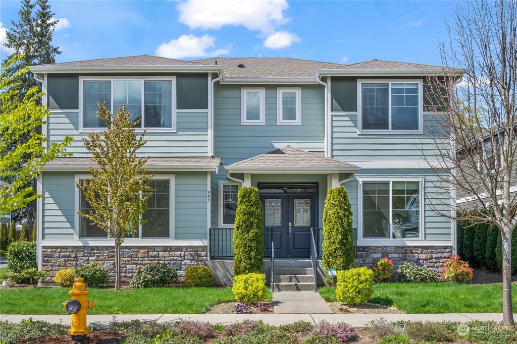 Photo of 551 Ilwaco Avenue NE, Renton, WA 98059 (MLS # 2208474)