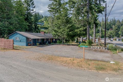 27131 N US Highway 101 Hoodsport WA 98548