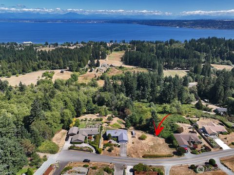 Photo of 0 xxx Hilltop Drive, Clinton, WA 98236 (MLS # 2418921)