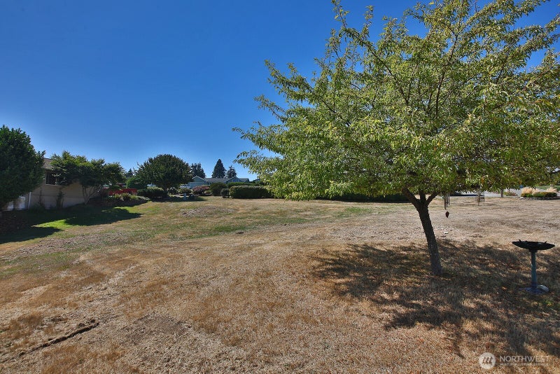 0 xxx Hilltop Drive