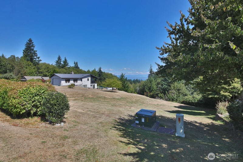 0 xxx Hilltop Drive