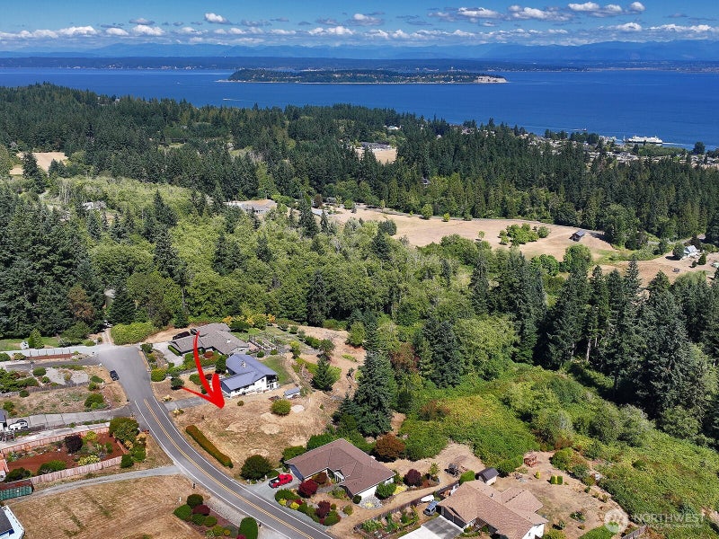 0 xxx Hilltop Drive