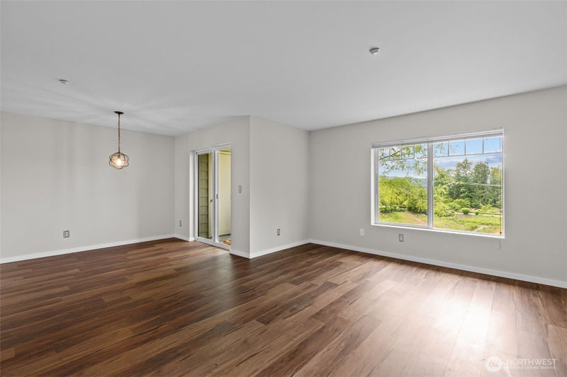 1931 23rd Place NE 202