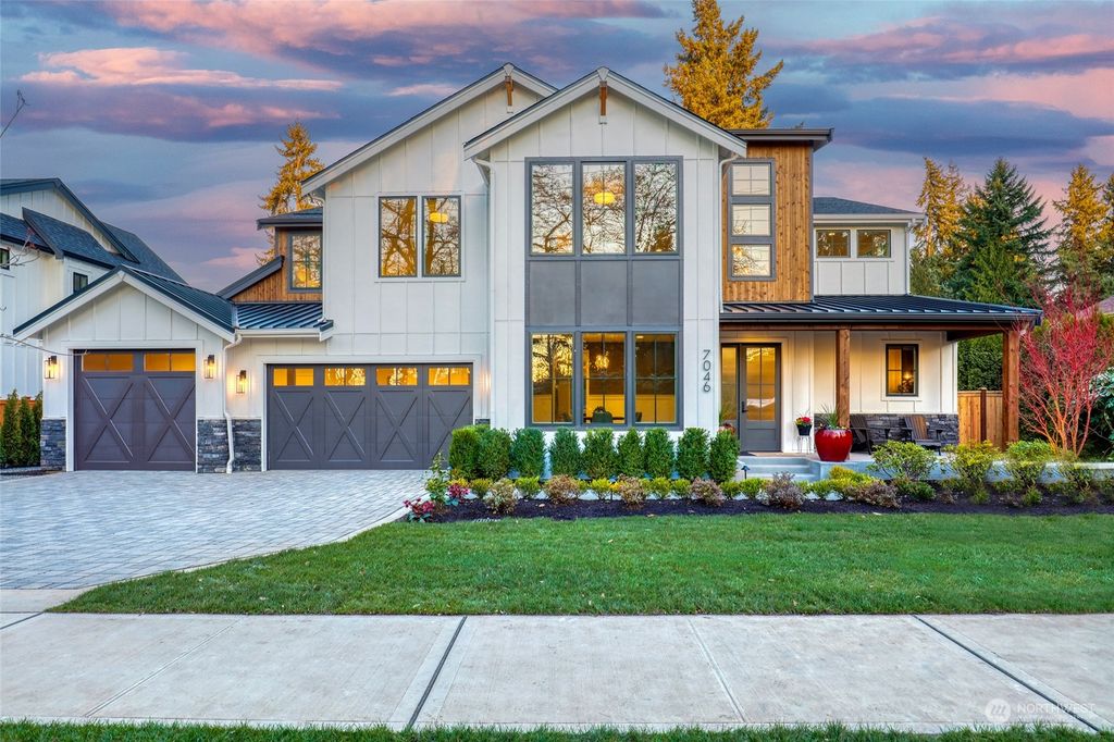 Photo of 7046 122nd Avenue NE, Kirkland, WA 98033 (MLS # 2203547)