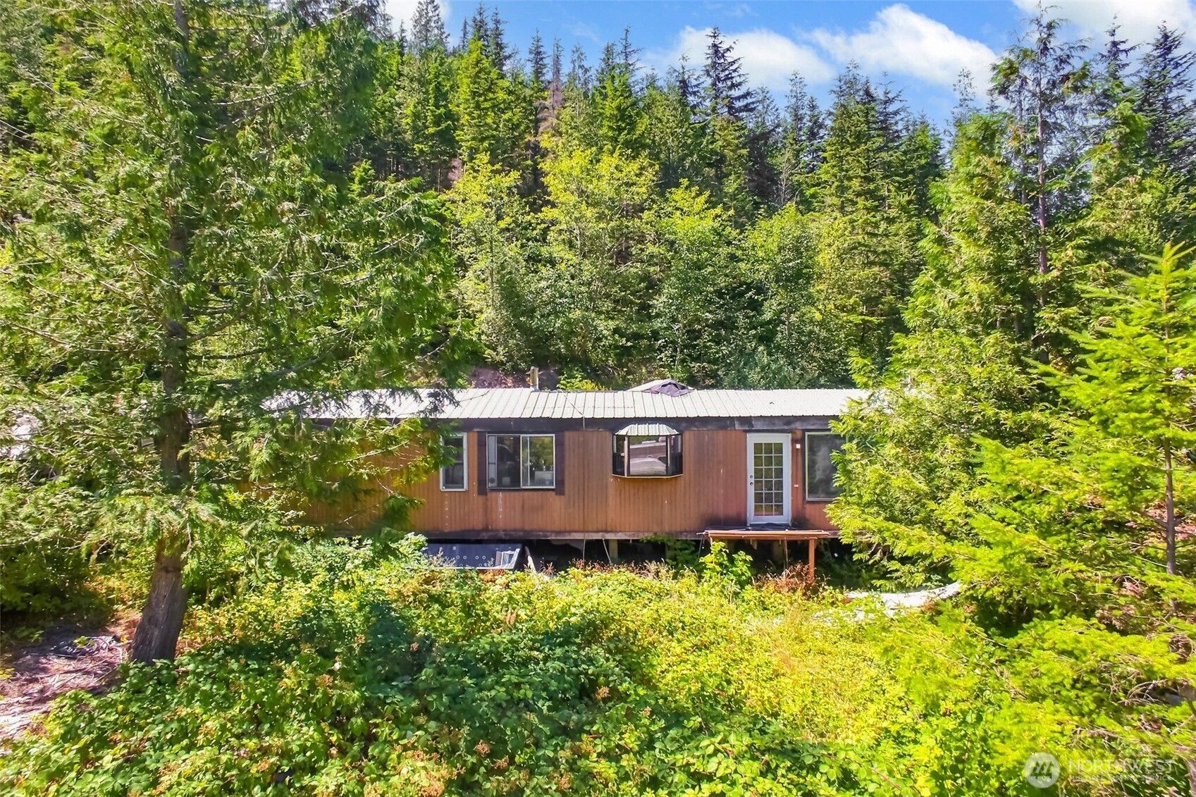 Ravensdale, Washington 98051, United States, 2 Bedrooms Bedrooms, ,1 BathroomBathrooms,Residential,Active,180996