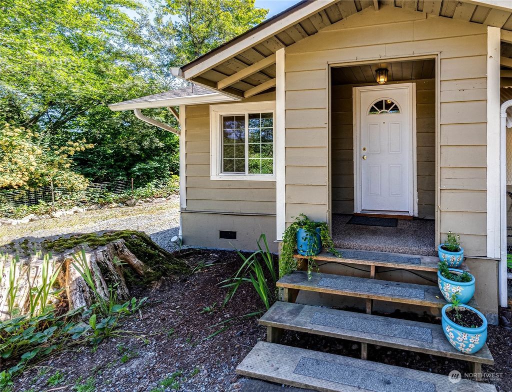 Photo of 5000 Lakewood Road, Stanwood, WA 98292 (MLS # 2140591)