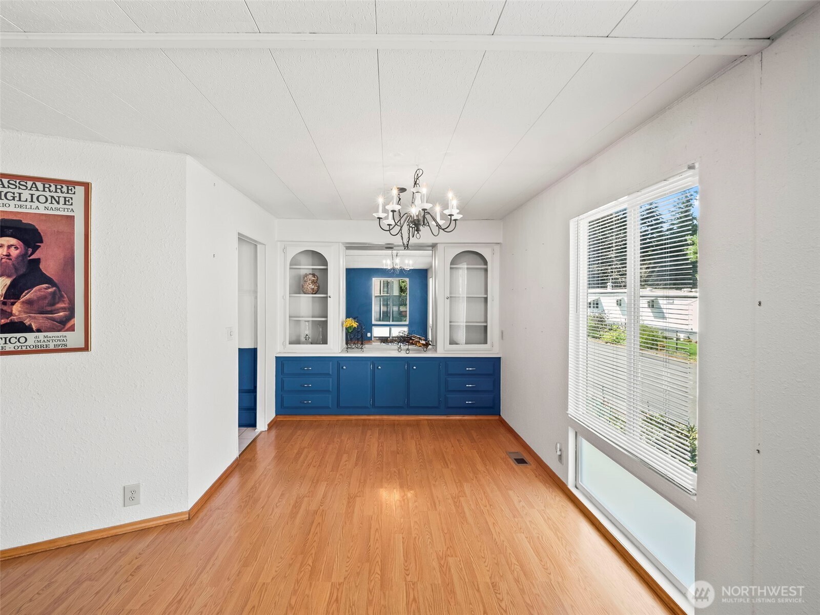 10414 Peacock Hill Avenue 15