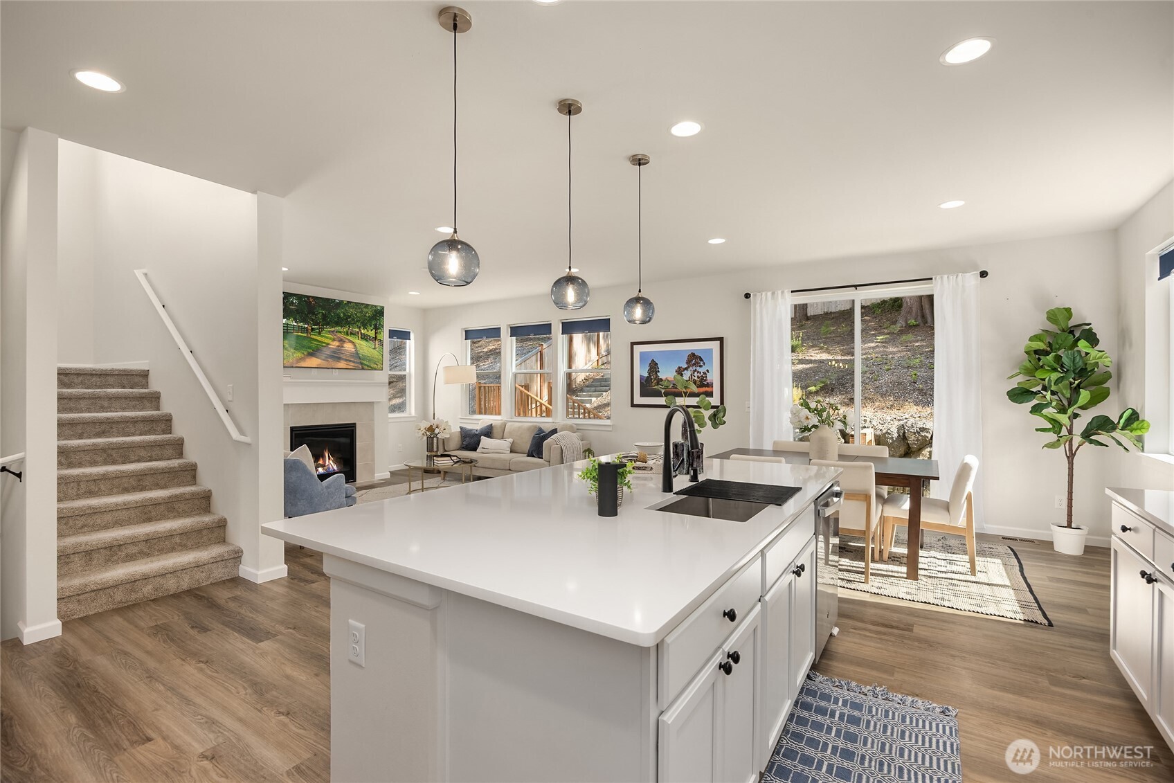 12812 Jammer Place NW