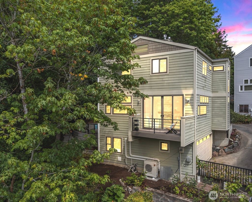 Photo of 4701 S Snoqualmie St St, Seattle, WA 98118 (MLS # 2419414)