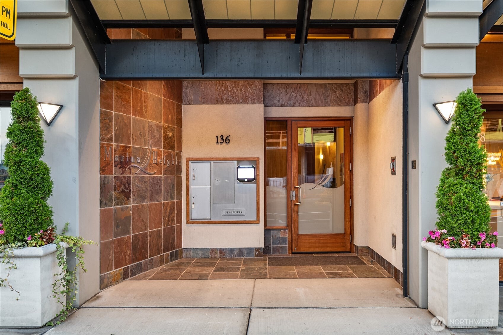 136 Central Way 304
