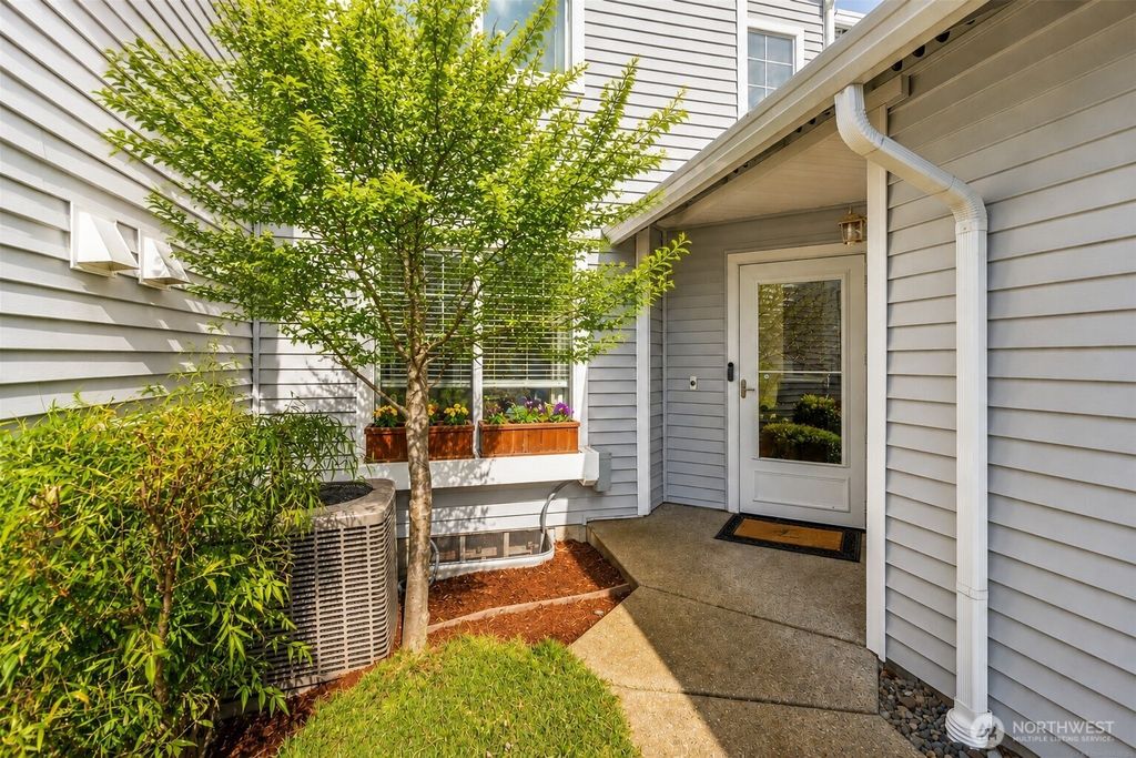 Photo of 1003 71st St SE ST SE, Auburn, WA 98092 (MLS # 2518050)