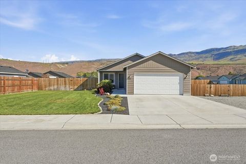 Photo of 117 Island Loop Road, Rock Island, WA 98850 (MLS # 2518885)