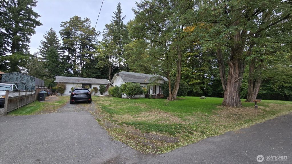 Photo of 5623 88th Street NE, Marysville, WA 98270 (MLS # 2453968)