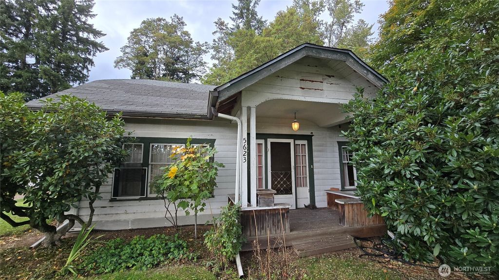 Photo of 5623 88th Street NE, Marysville, WA 98270 (MLS # 2453968)