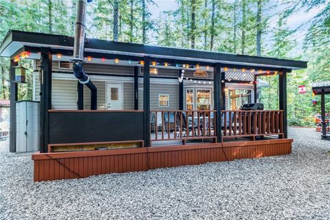 112 Pioneer Circle Deming WA 98244