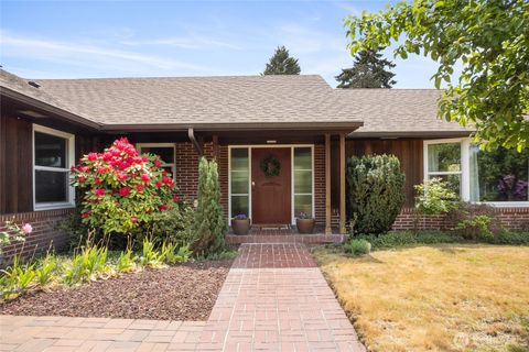 Photo of 100 W Roanoke Street, Centralia, WA 98531 (MLS # 2528102)