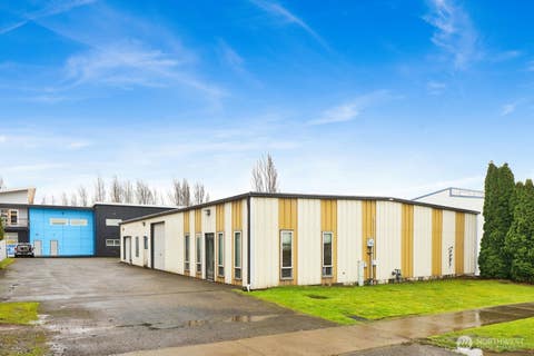 Photo of 2228 Queen Street, Bellingham, WA 98225 (MLS # 2561399)