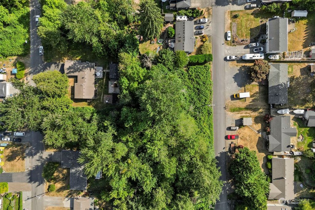 Photo of 122 xx 155th Avenue SE #LOT05, Renton, WA 98059 (MLS # 2295506)