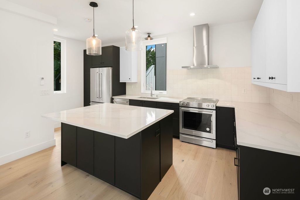 Photo of 13510 Wingard Court N #B, Seattle, WA 98133 (MLS # 2157682)