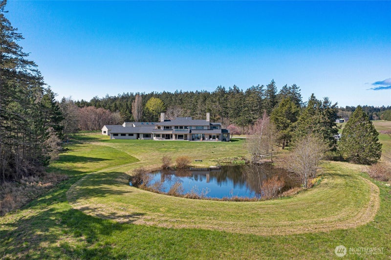 735 Rosler Road