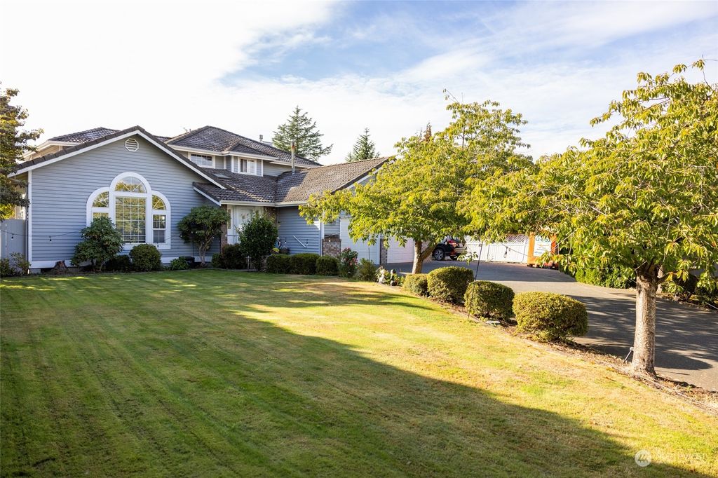 Photo of 7422 NE 83rd Ave Ave, Marysville, WA 98270 (MLS # 1999100)
