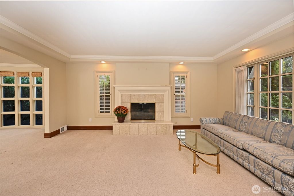 Photo of 3654 W Viewmont Way W, Seattle, WA 98199 (MLS # 2449297)