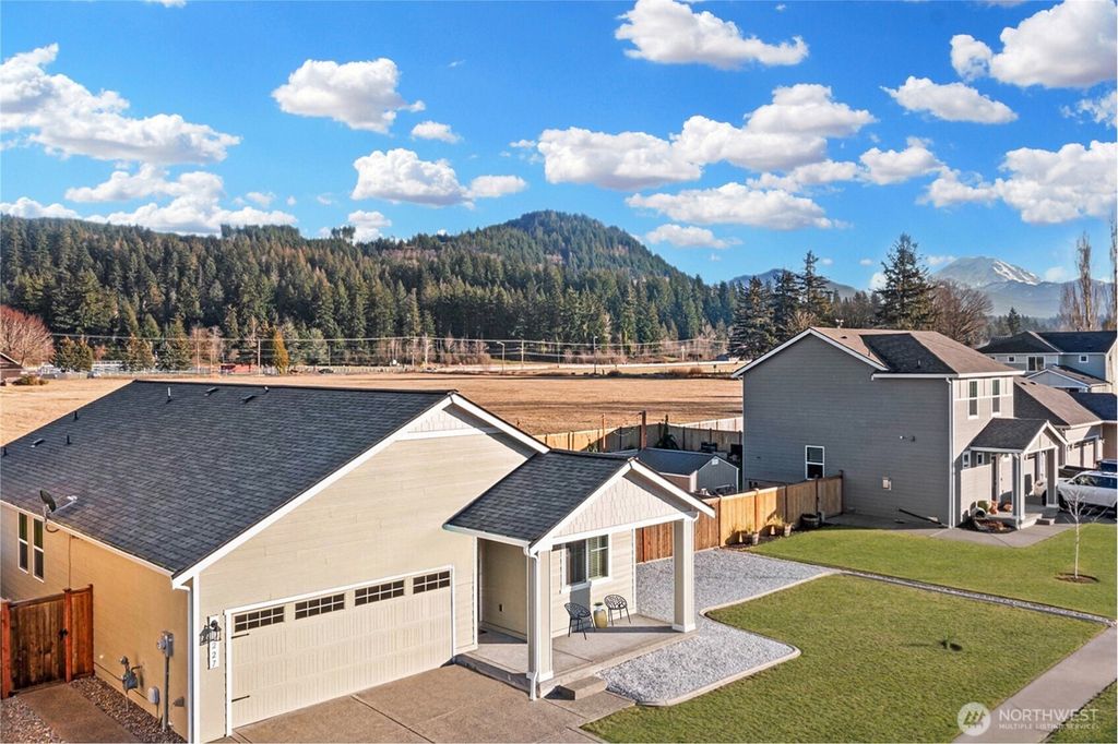 Photo of 227 Jasmine Lane N, Enumclaw, WA 98022 (MLS # 2503750)