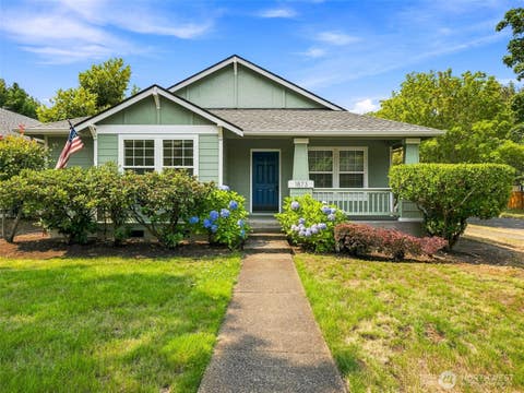 Photo of 1873 Palisade Boulevard, Dupont, WA 98327 (MLS # 2565259)